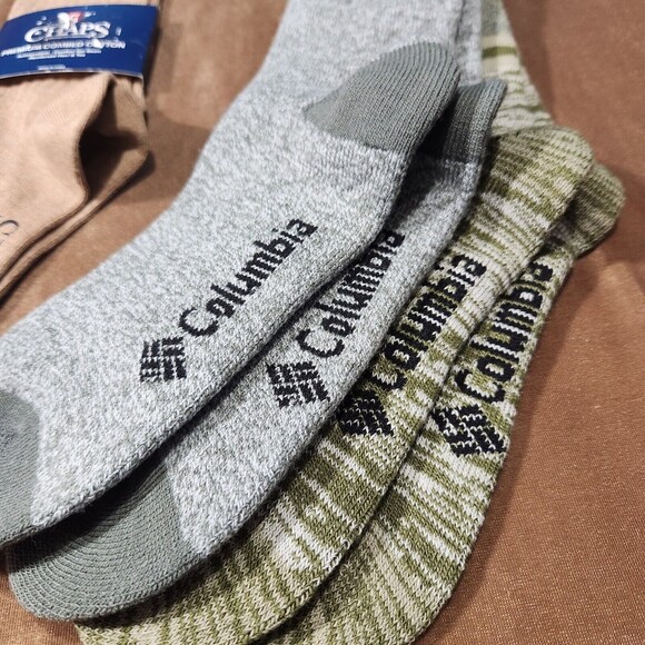 Columbia 2-pair Thermal Socks Shoe size 6-12 +1-pair Chaps Socks Total=3 pairs - Picture 3 of 10